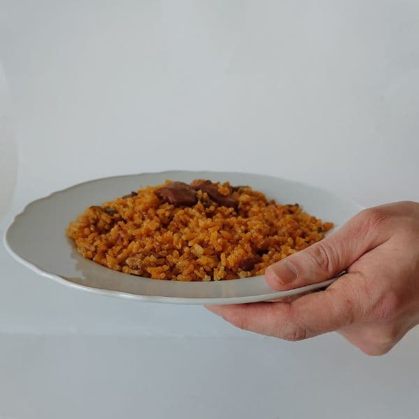 Paella tarjoiltuna